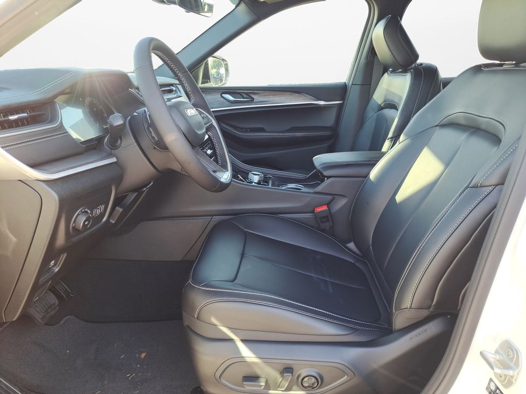 New Car 2025 Jeep Grand Cherokee L  Limited For Sale Under $50,000 In Austin, Texas