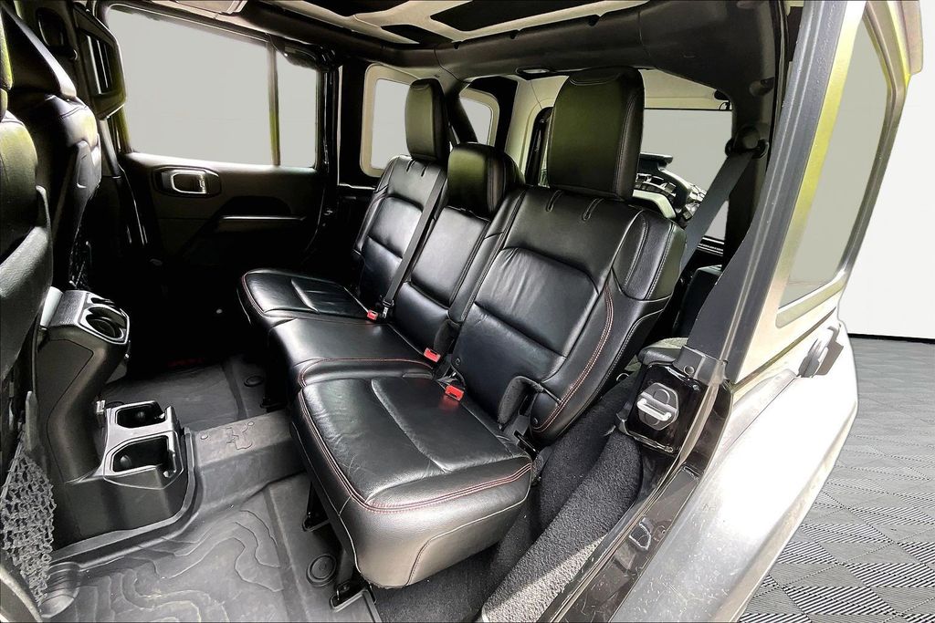 Used 2018 Jeep Wrangler SUV