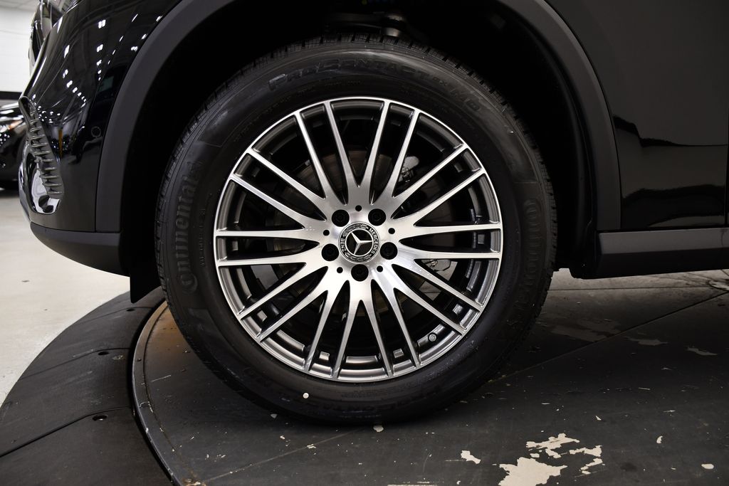 Thumbnail: 2025 Mercedes-Benz GLC - 13