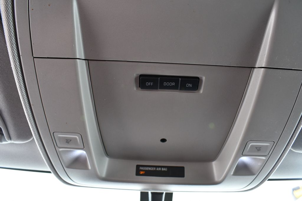 Used 2014 White Chevrolet LT Flex Fuel image 31