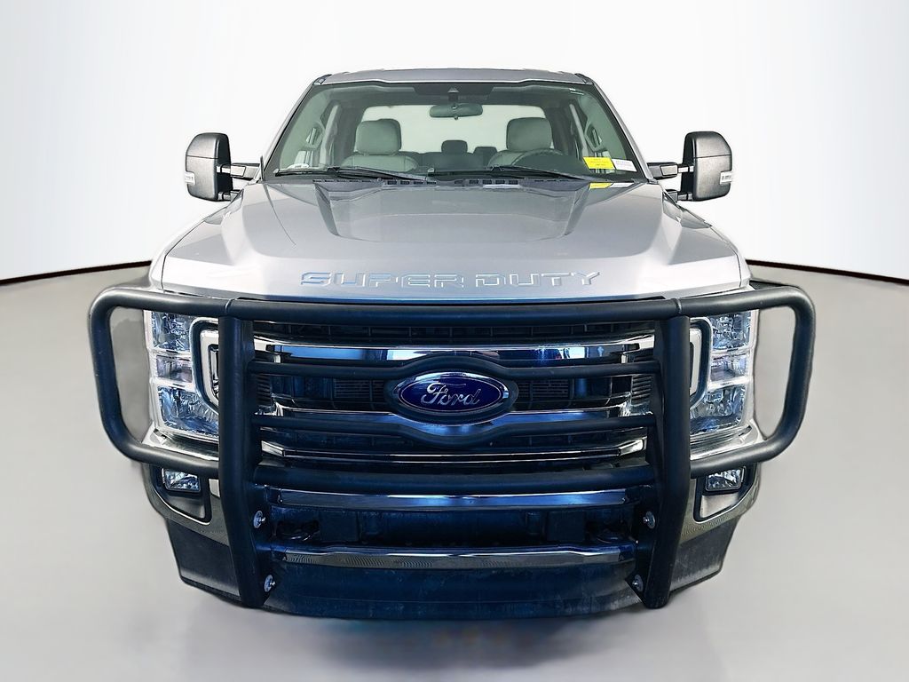 Used 2022 Silver Ford XLT image 2