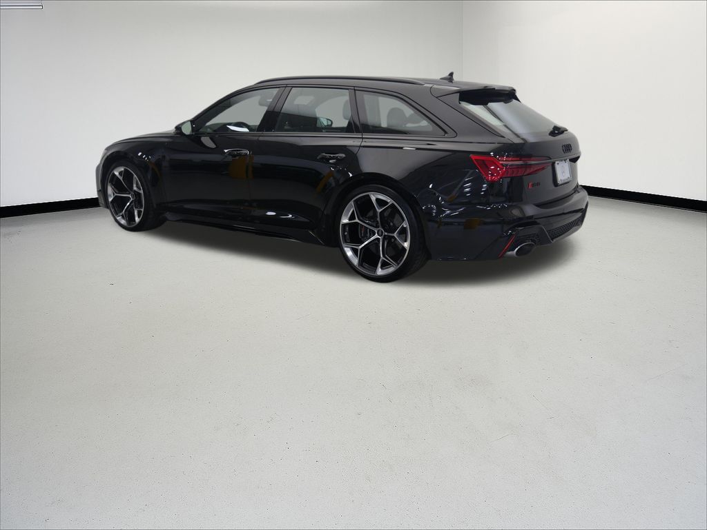 Thumbnail: 2025 Audi RS 6 - 3