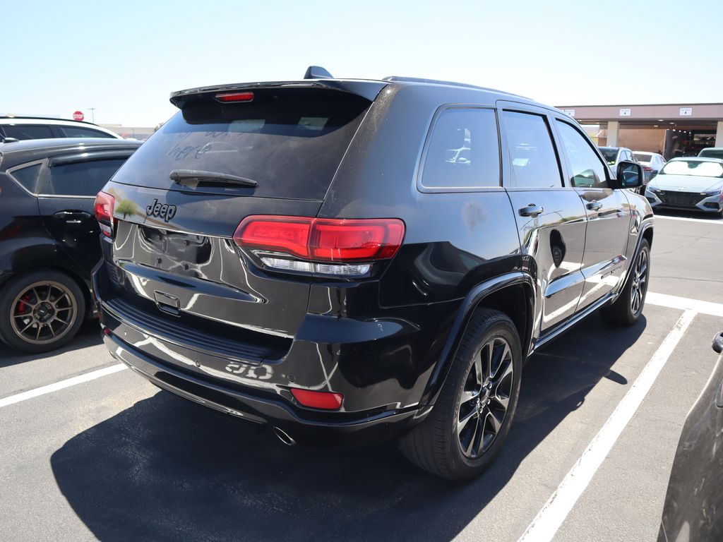 2018 Jeep Grand Cherokee Altitude 3