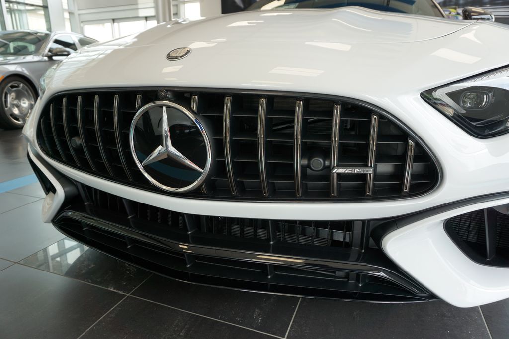 Thumbnail: 2025 Mercedes-Benz SL-Class - 10