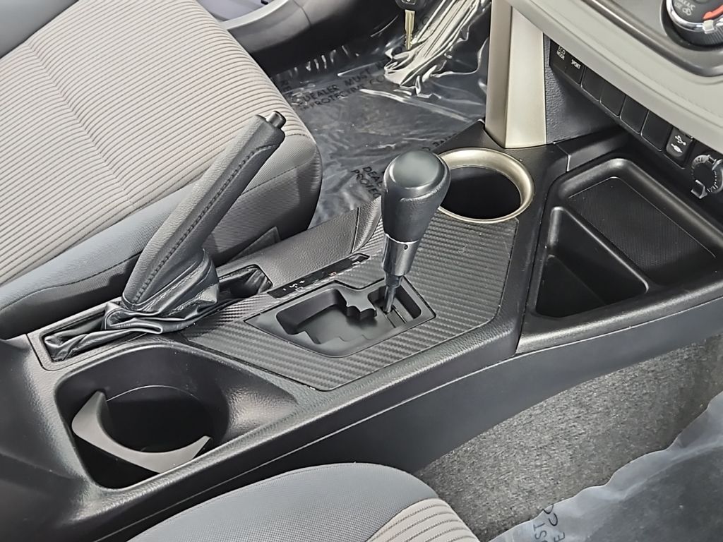 Thumbnail: 2015 Toyota RAV4 - 15