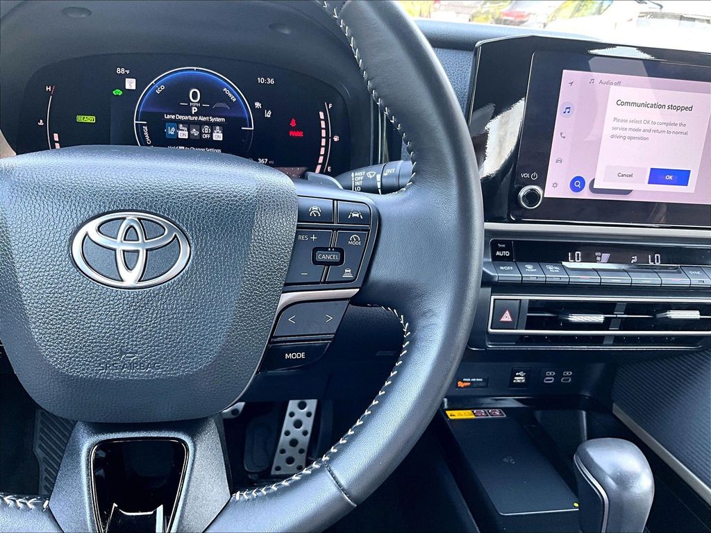 2025 Toyota Camry — photo 23
