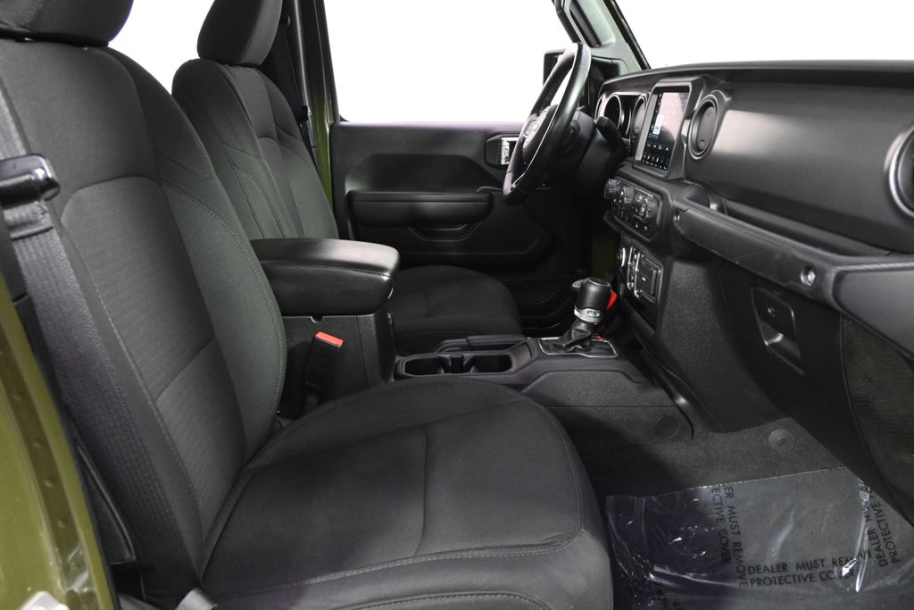 Used 2022 Green Jeep Sport image 16