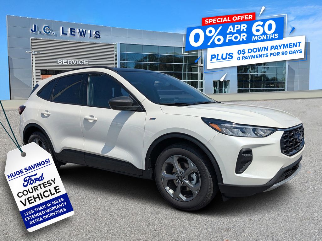 2025 Ford Escape ST-Line's photo