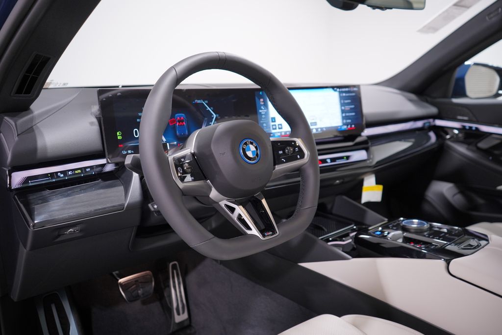 2024 BMW i5 eDrive40 6