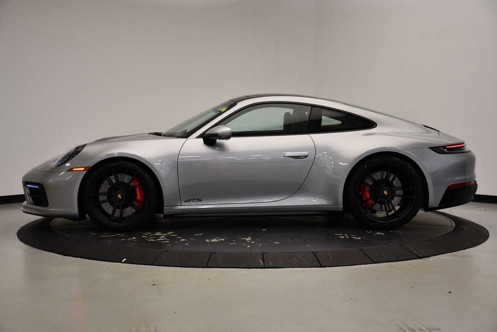 2022 Porsche 911 Carrera S 2