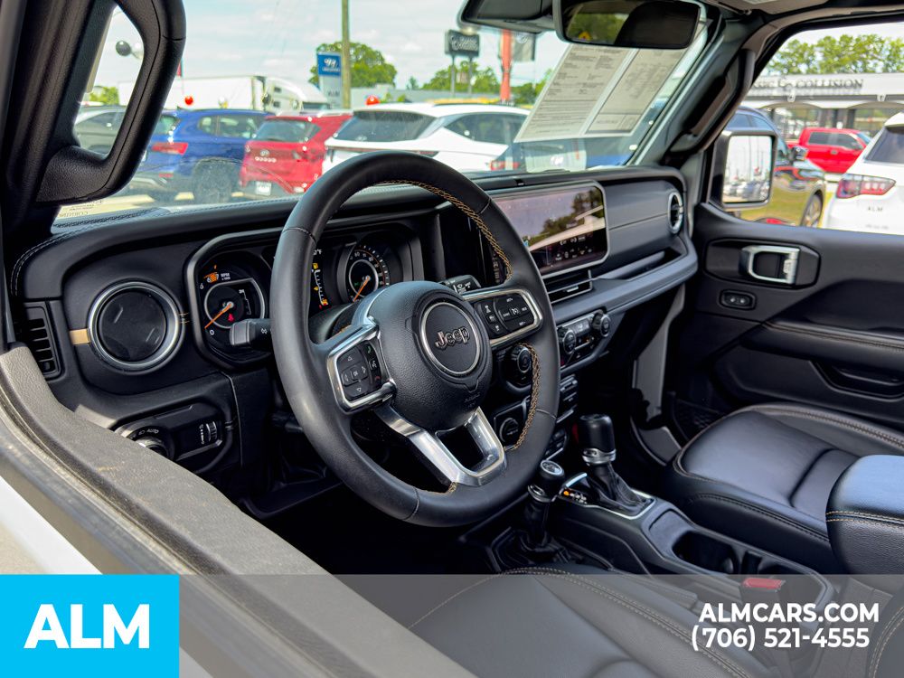 Used 2024 Silver Jeep Sahara image 9