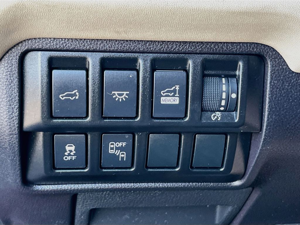 Used 2022 Blue Subaru Touring image 10