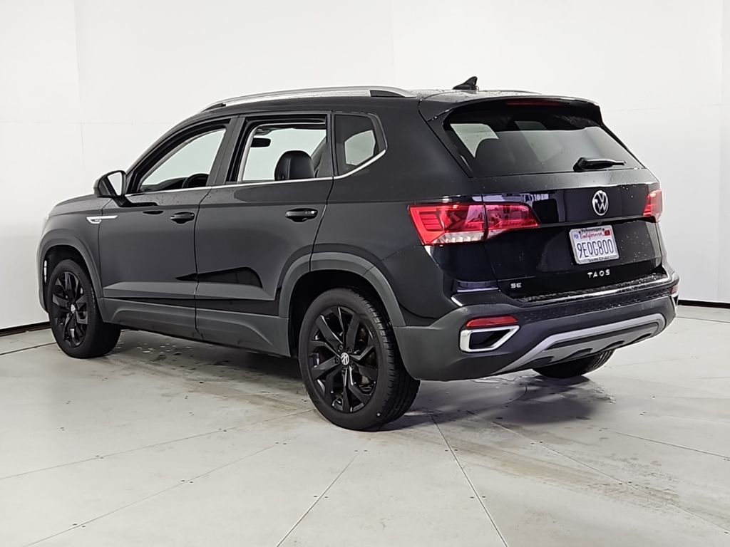 Thumbnail: 2023 Volkswagen Taos - 9