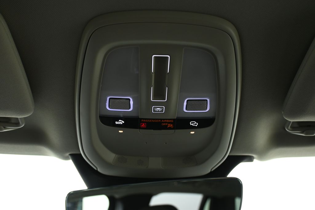 Thumbnail: 2025 Volvo XC90 - 20