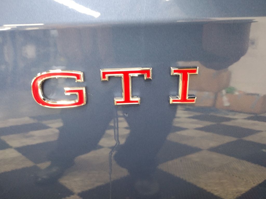 2025 Volkswagen Golf GTI 2.0T SE