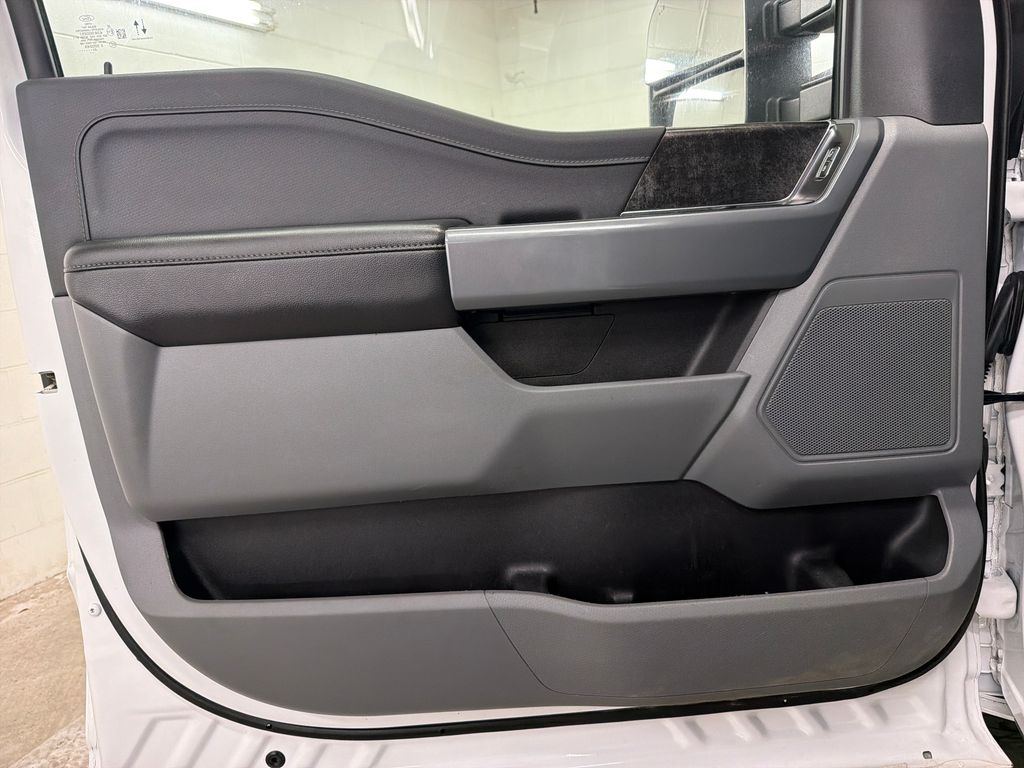 Certified Used 2023  Ford XLT image 17