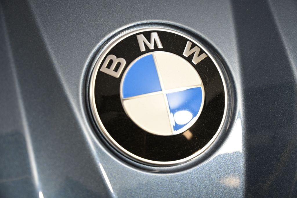 Thumbnail: 2026 BMW X3 - 13