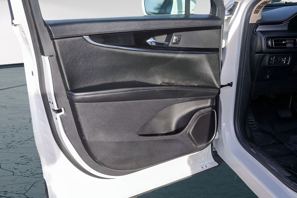 Used Car 2021 Lincoln Nautilus  Standard For Sale Under $30,000 In Austin, Texas