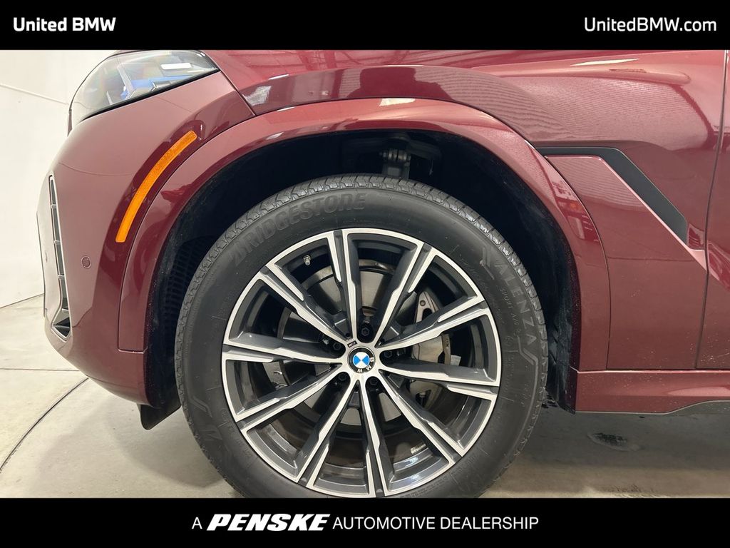 Thumbnail: 2025 BMW X6 - 10