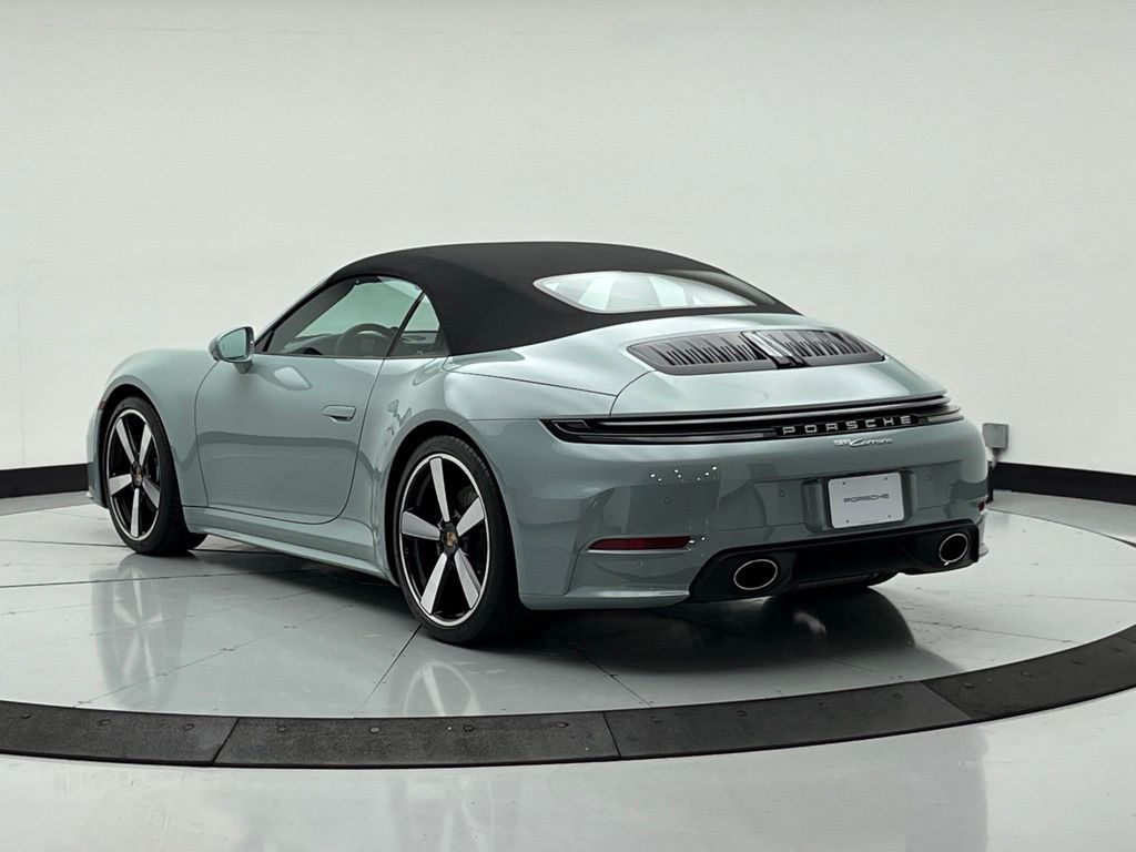 Thumbnail: 2025 Porsche 911 - 3