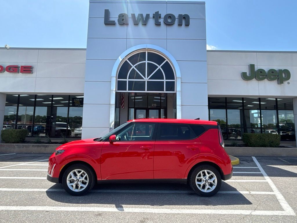 2024 Kia Soul LX FWD