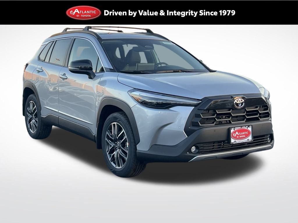 2026 Toyota Corolla Cross XLE's photo