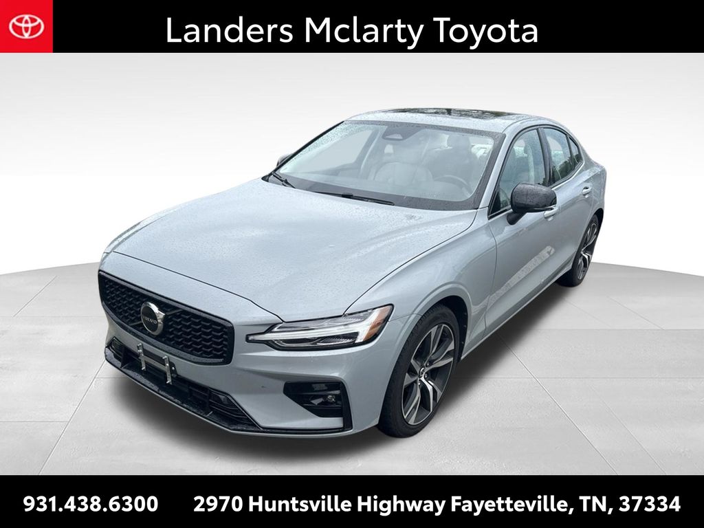  2024 Volvo S60 B5 Core Dark Theme AWD   
