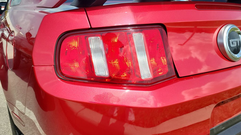 Used 2010 Red Ford GT Premium image 8