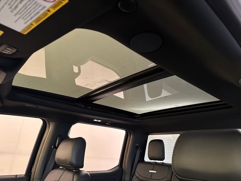 New 2026 Black Ford Platinum image 30