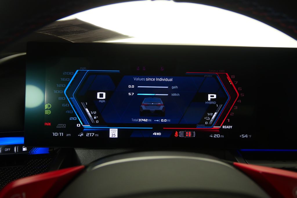 Thumbnail: 2025 BMW M5 - 30