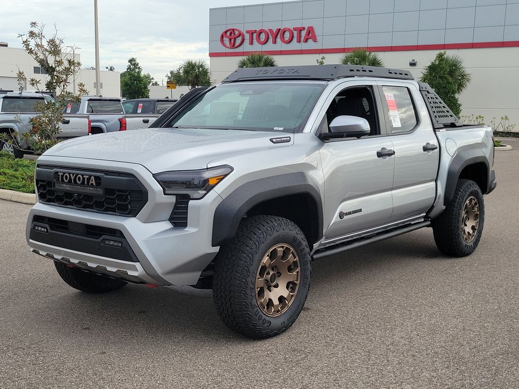 2025 Toyota Tacoma Trailhunter Double Cab photo 2