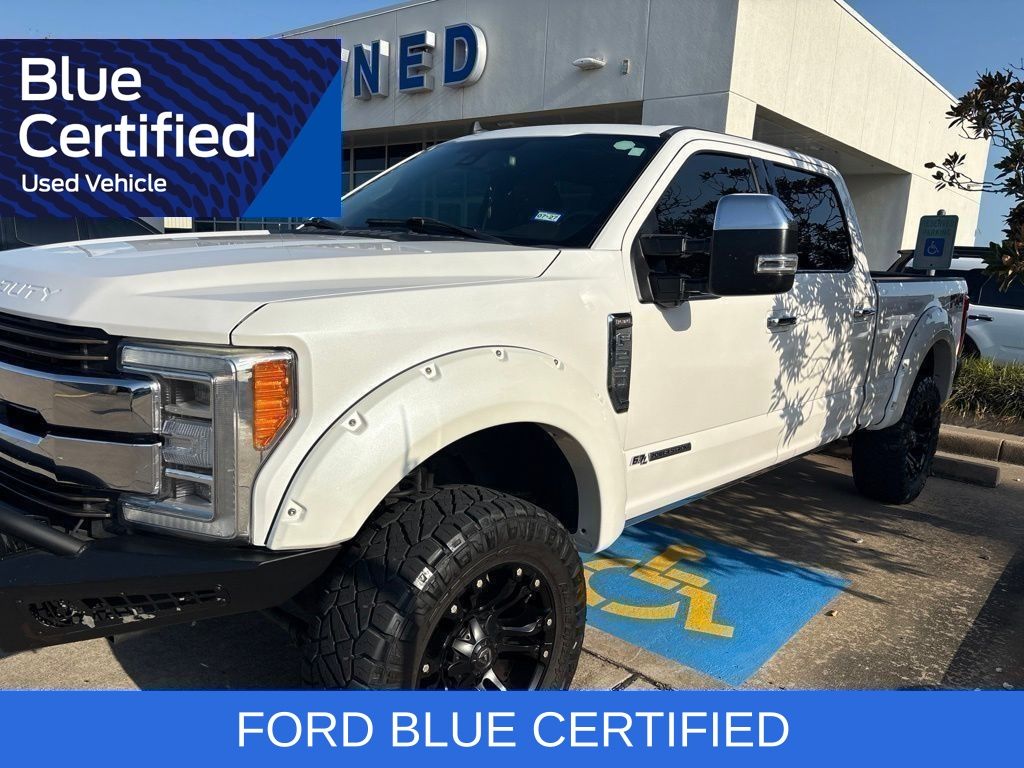 2019 Ford F-250 Super Duty Blanco (White Platinum Clearcoat Metallic) Camioneta Todo terreno 6 velocidades Automática