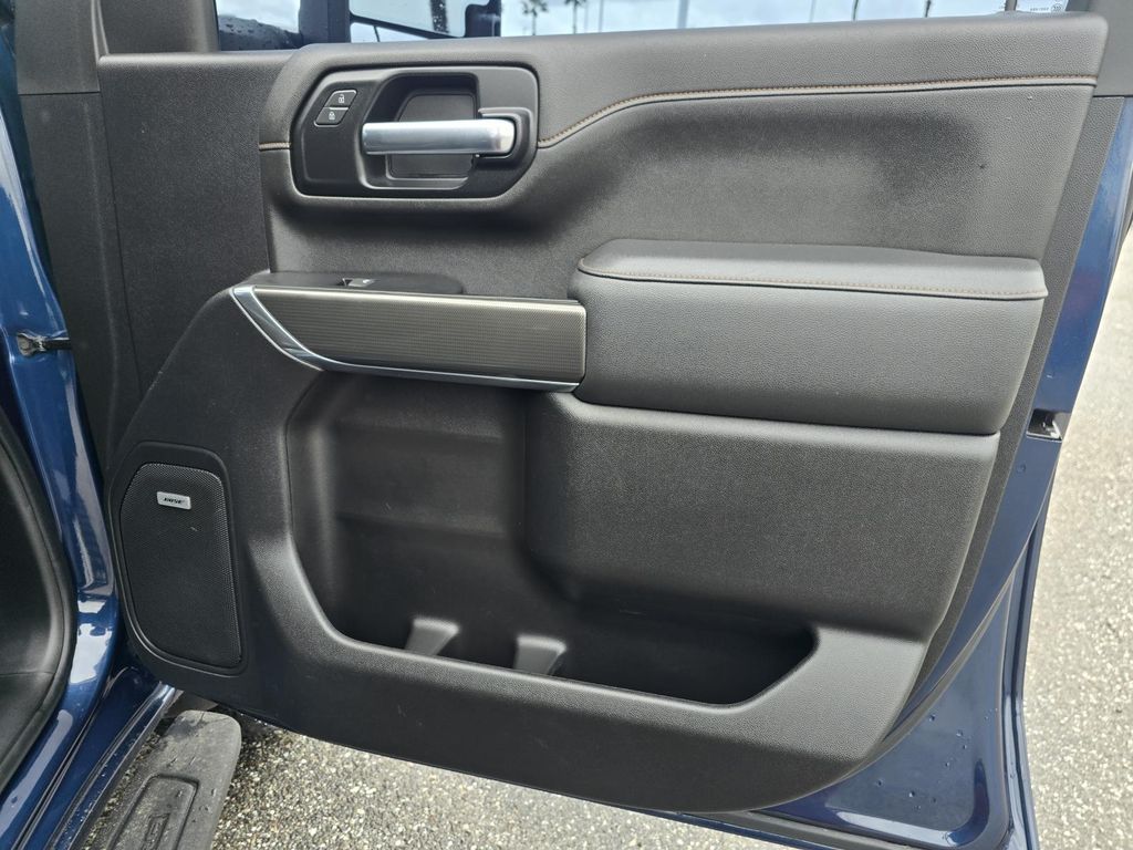 Used 2022 GMC Sierra 2500HD AT4 4D Crew Cab