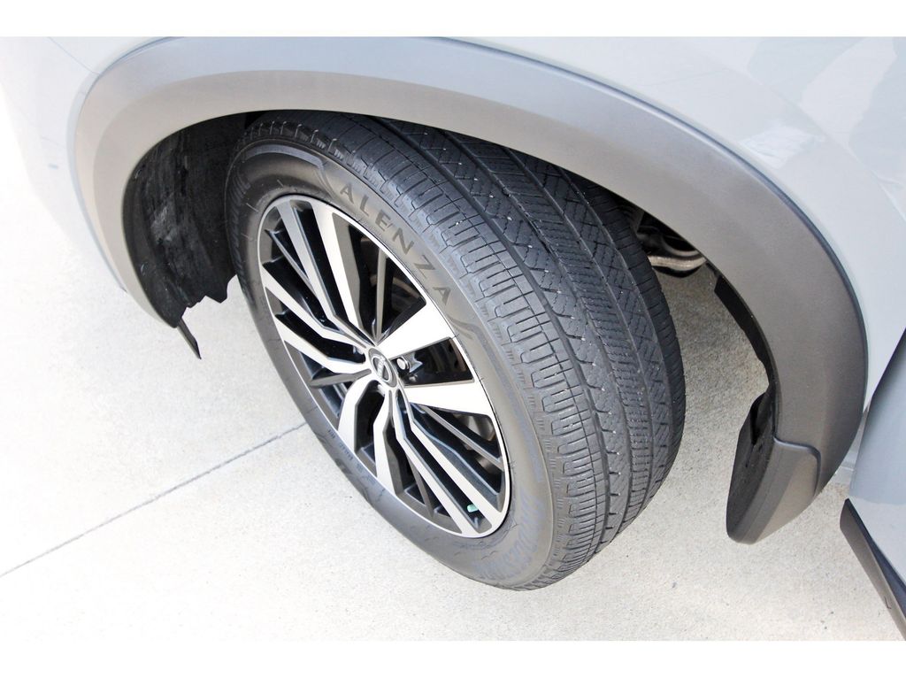 2024 Nissan Pathfinder Platinum Gray at North Houston Mitsubishi