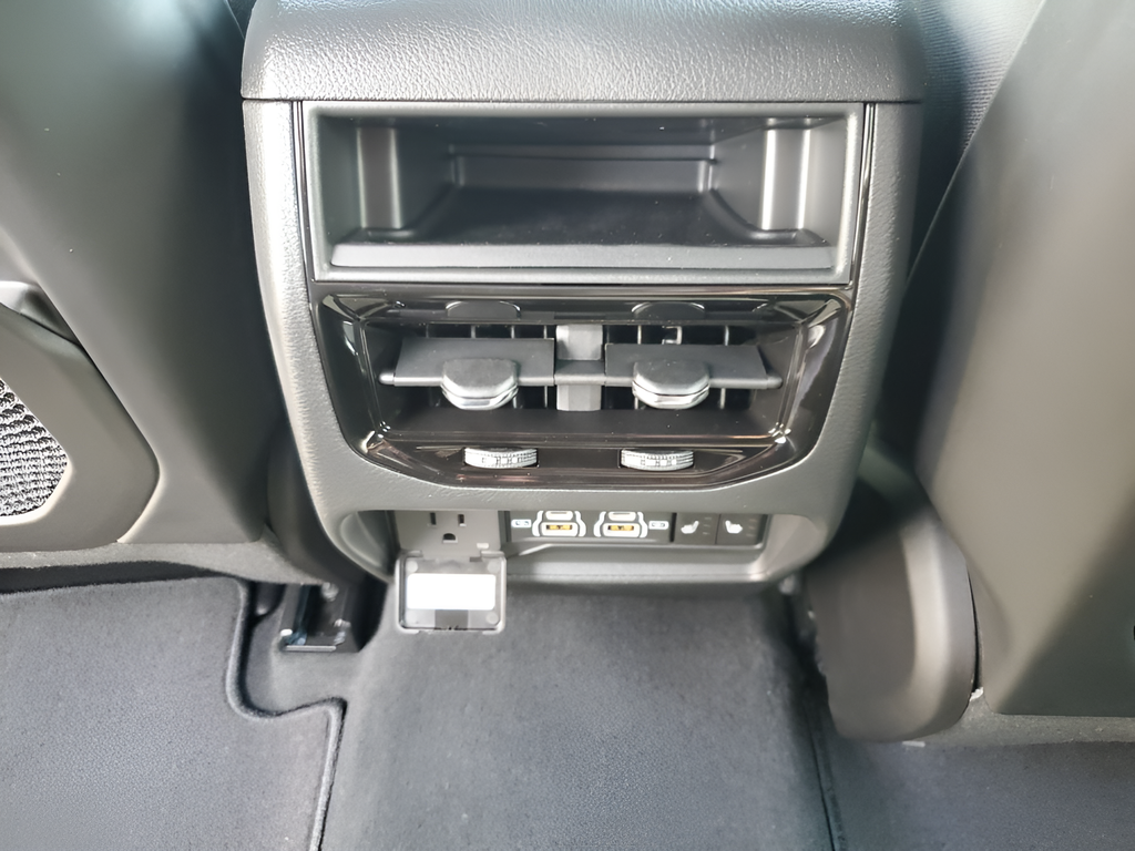 New Car 2025 Jeep Grand Cherokee  Overland For Sale Under $60,000 In Austin, Texas