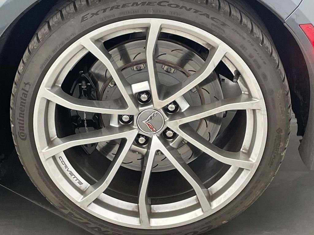 2019 Chevrolet Corvette Grand Sport - 11
