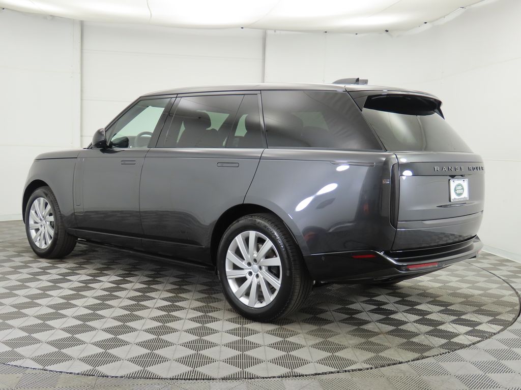 2025 Land Rover Range Rover SE 7