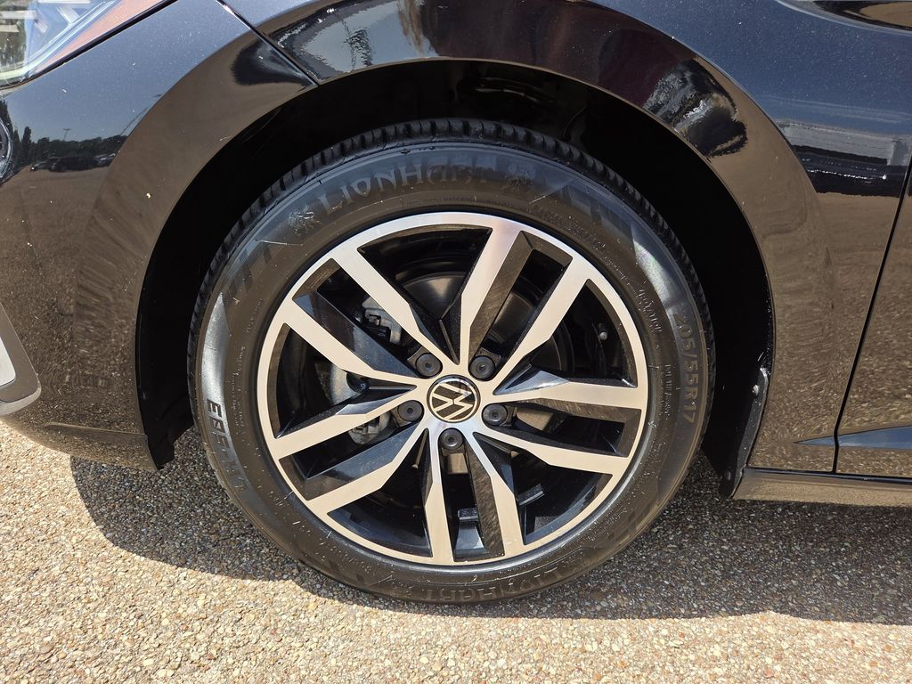 Used 2025 Volkswagen Jetta Sedan