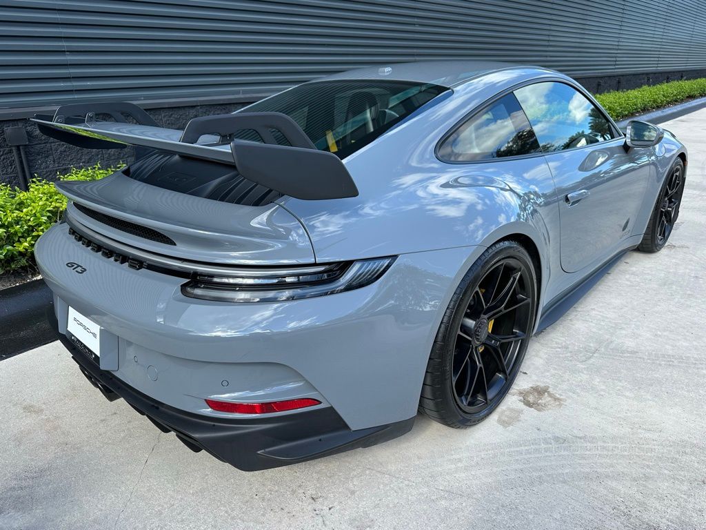 Thumbnail: 2023 Porsche 911 - 9