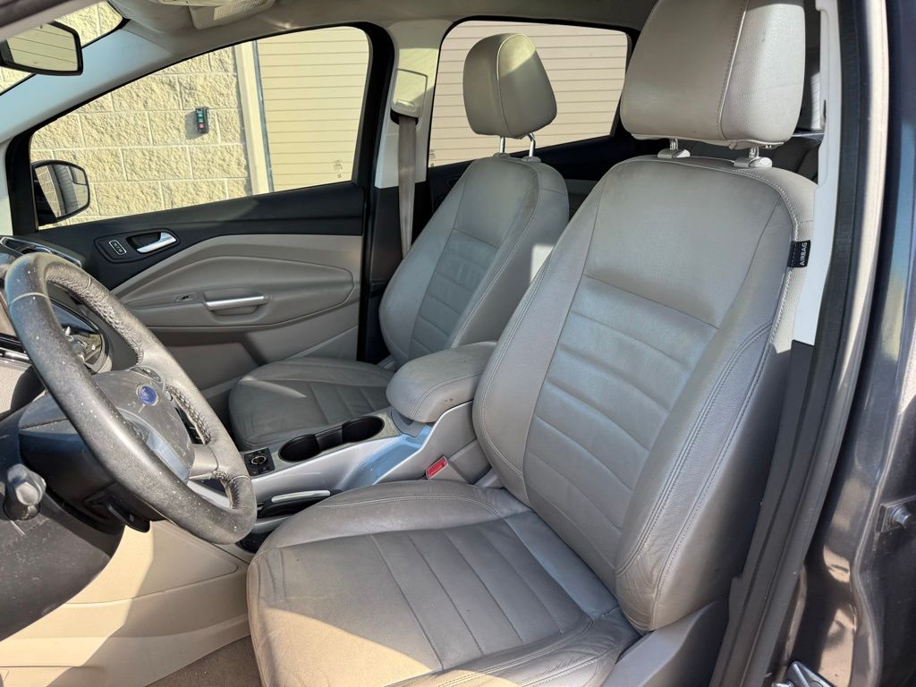 Thumbnail: 2013 Ford C-Max - 8