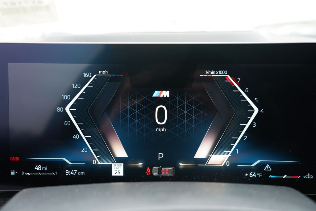 2025 BMW X7 xDrive40i 16
