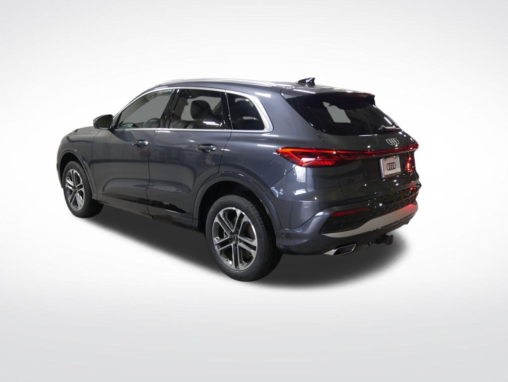Thumbnail: 2026 Audi Q5 - 3