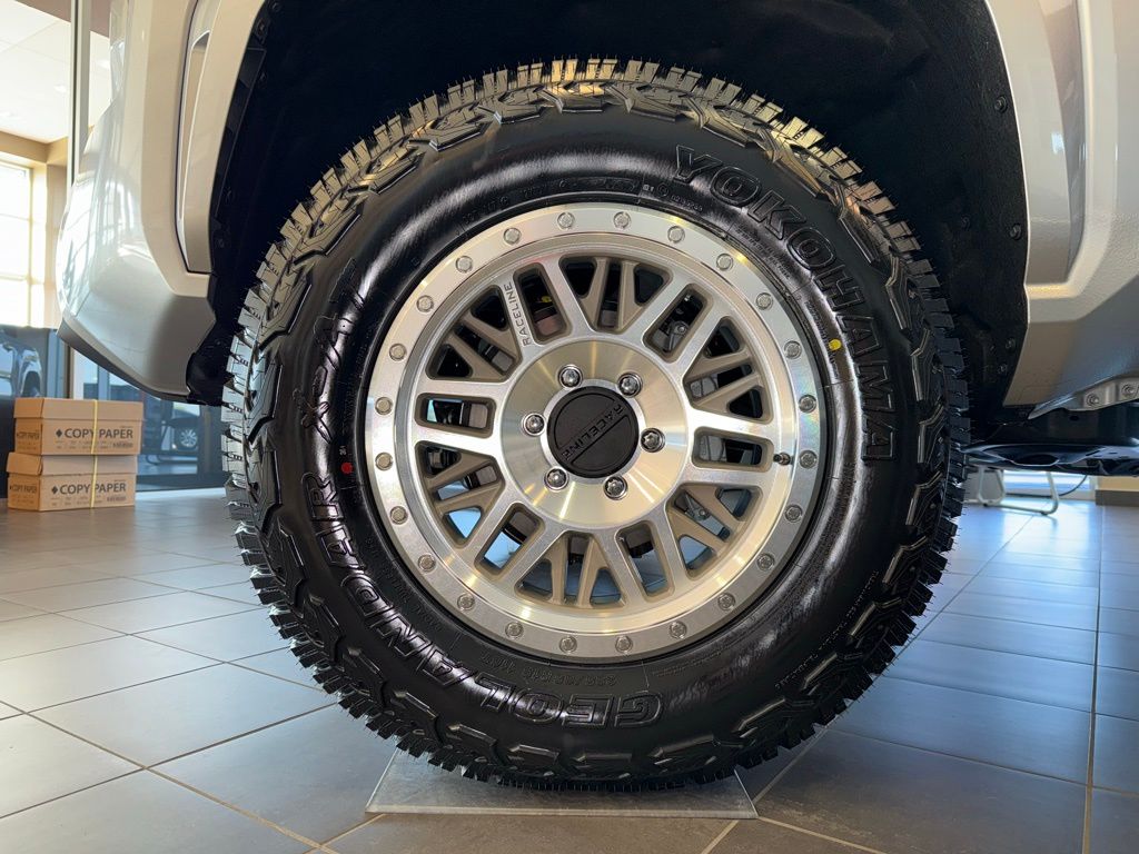 Thumbnail: 2025 Toyota Tacoma - 9