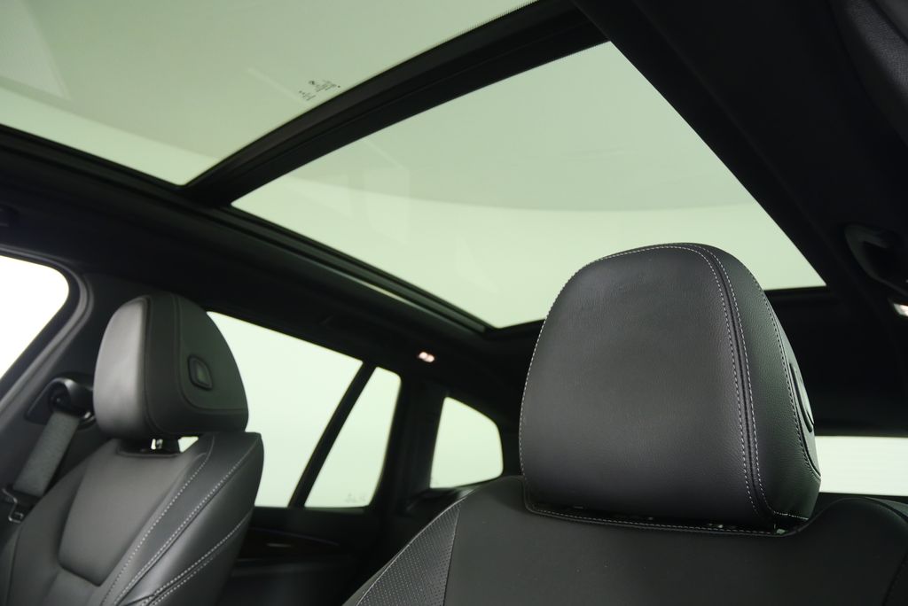 Thumbnail: 2023 BMW X3 - 11