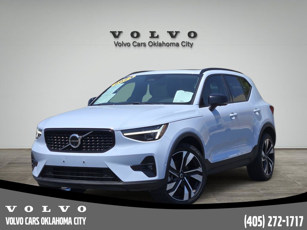 2024 Volvo XC40 Ultimate