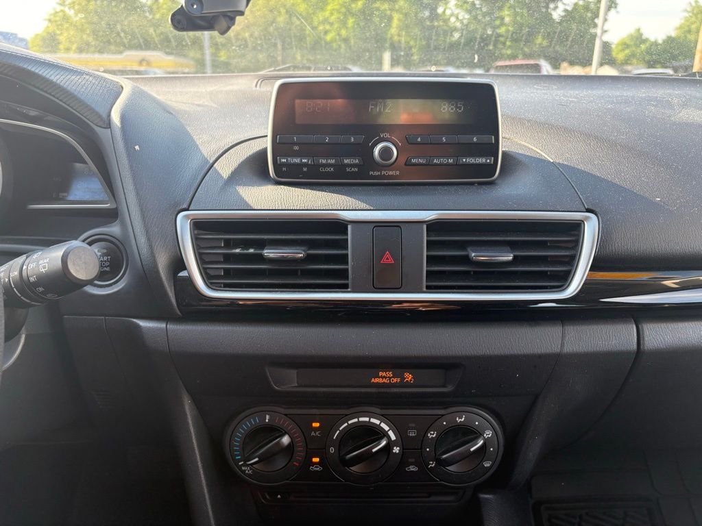 2014 Mazda Mazda3 Hatchback i Sport