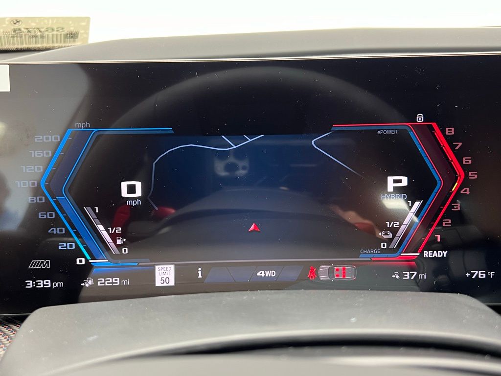 Thumbnail: 2026 BMW XM - 16