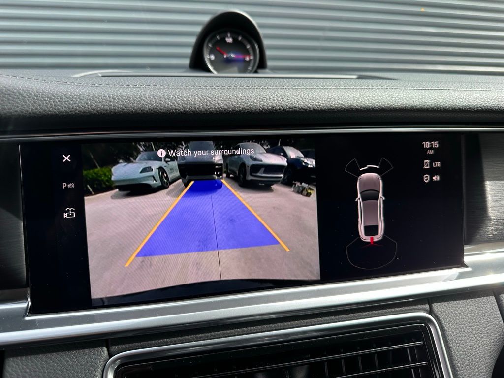 Thumbnail: 2023 Porsche Panamera - 27
