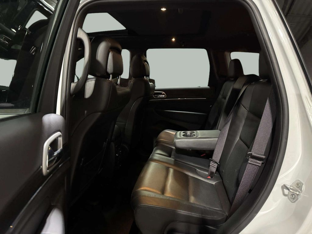 Used 2021 Bright White Clearcoat Jeep Limited image 23