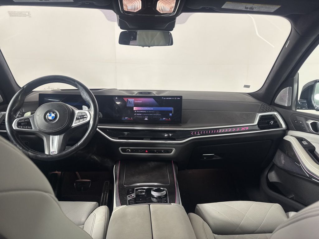 Thumbnail: 2023 BMW X7 - 9
